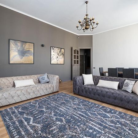 3 Room Apartments On Galytska 利沃夫 外观 照片